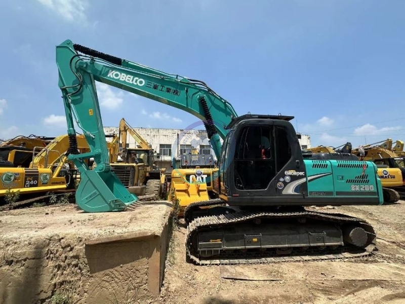 Kobelco SK200