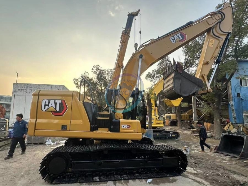 CAT 320GC