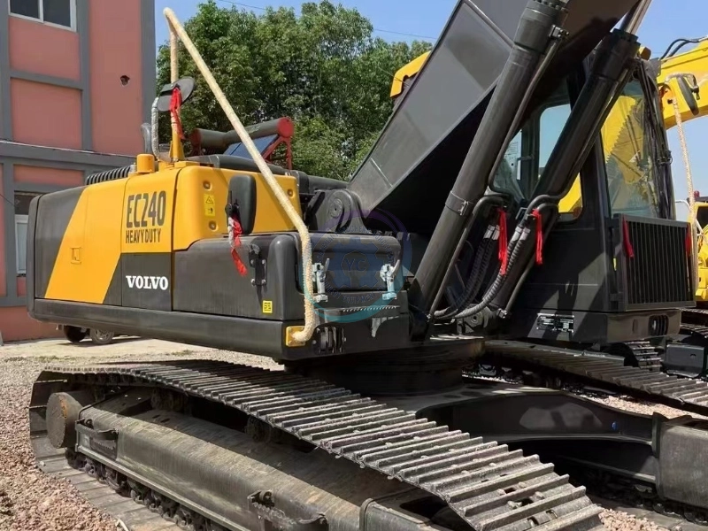 Volvo EC240B