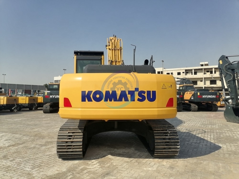 Komatsu PC210-10