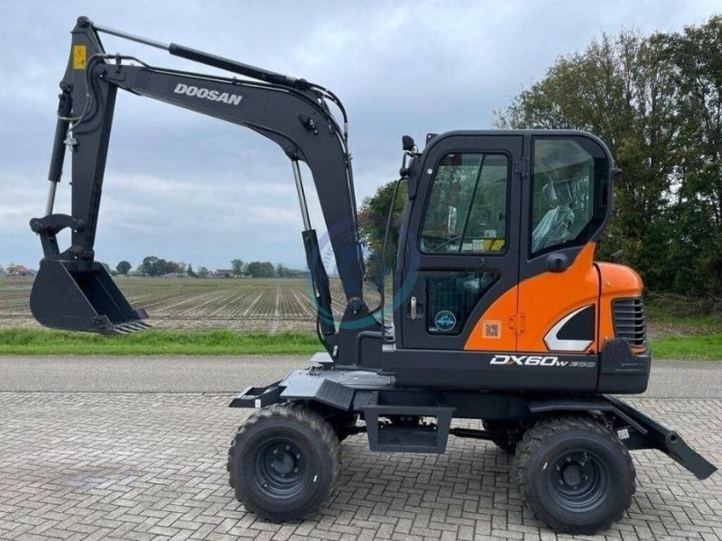 Doosan DX60W 2023